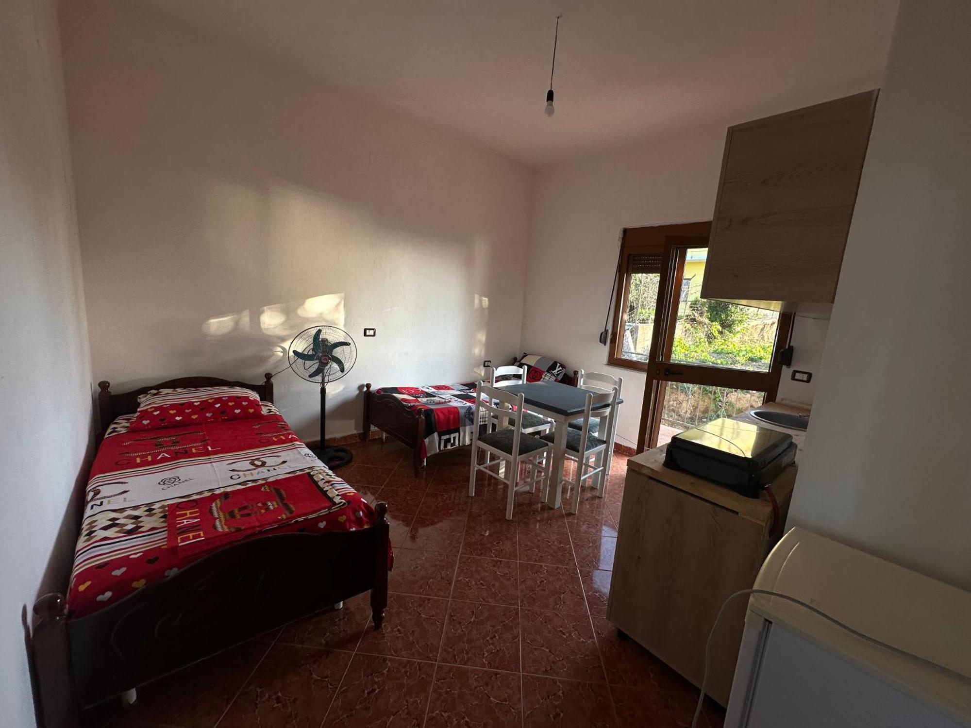 Apartment For Rent Vacation Krasniqi Karpen Zewnętrze zdjęcie