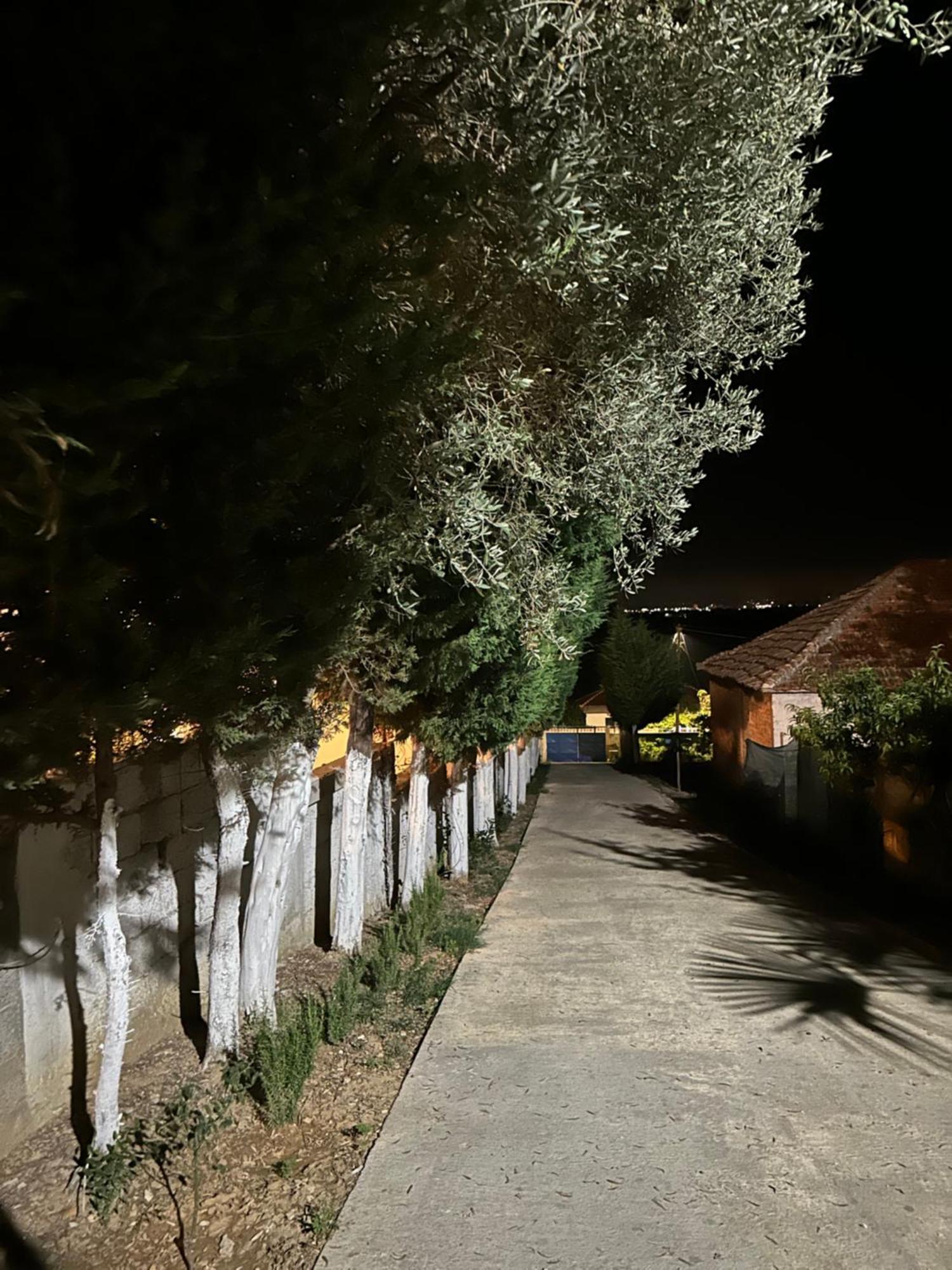 Apartment For Rent Vacation Krasniqi Karpen Zewnętrze zdjęcie